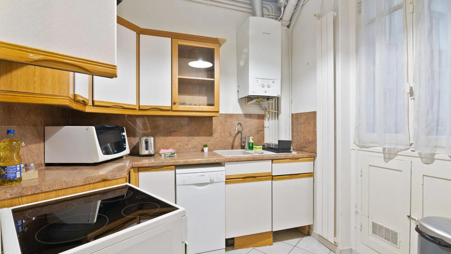 Superb Apartment Quartier Pantheon 4 Free Netflix パリ